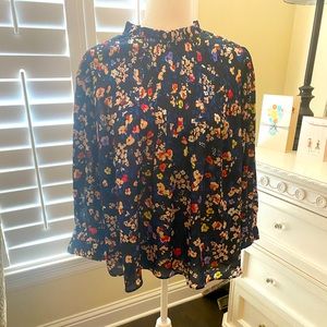 Ann Taylor blouse. size M. Worn once.